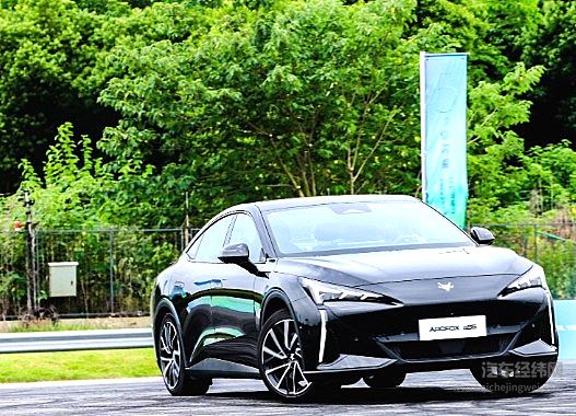 极狐阿尔法S5对决极氪007 哪一款适合你？