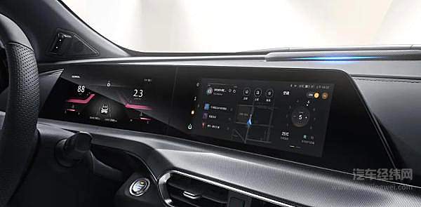 概念车造型+诸多高科技配置+蓝鲸高效发动机=长安UNI-T？