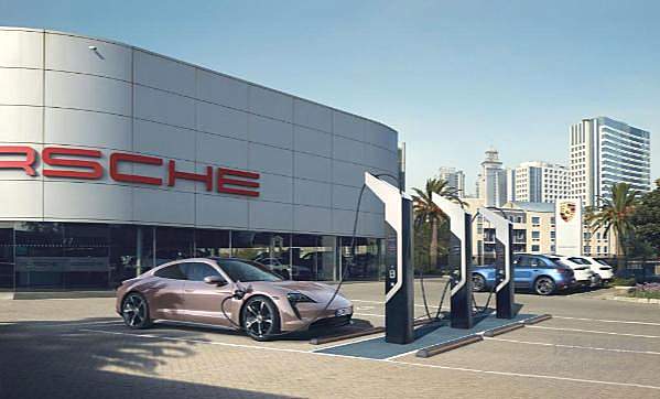 不到百万即可拥有 保时捷全新Taycan全球首发