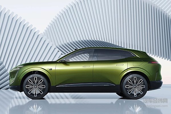 阿维塔07即将上市 与极氪7X相比谁更强？