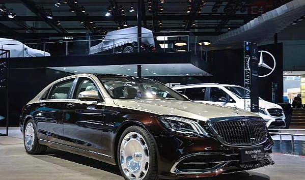 戴姆勒携前沿产品技术亮相中国国际进口博览会！