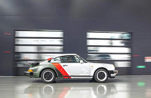 相遇百年以后 《赛博朋克2077》中的汽车主角