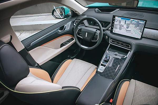 WEY玛奇朵抢鲜试驾会成功举办 打造前所未有的驾趣体验