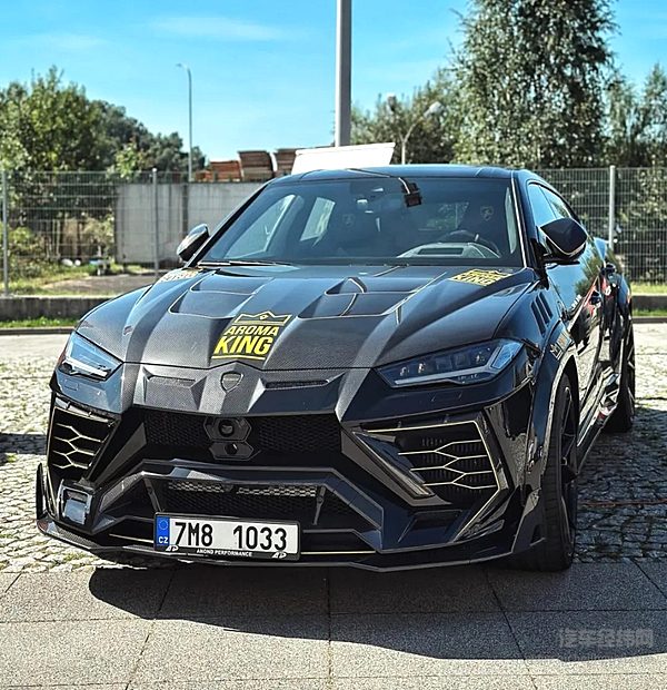 兰博基尼URUSMANSORY定制版