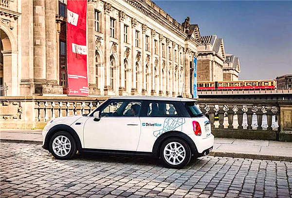 宝马、戴姆勒高调公布“恋情”：我们相爱了！