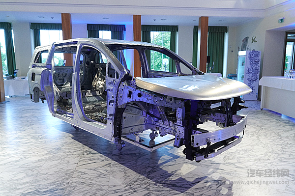 东风汽车岚图梦想家代表中国品牌亮相欧洲车身大会