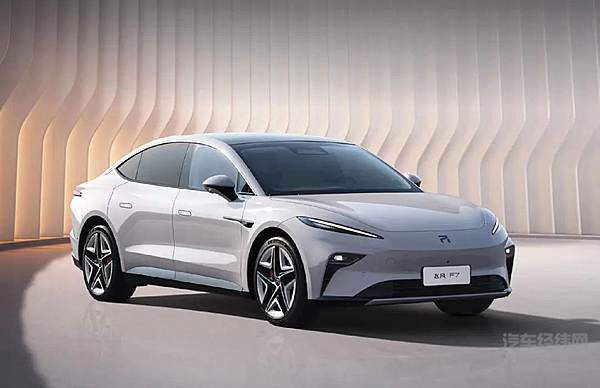 能否挑战BBA？飞凡F7和岚图追光瞄准中大型轿车市场