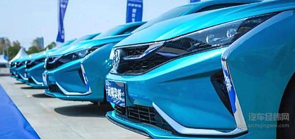 东风风神奕炫6.99万打入紧凑型轿车市场！