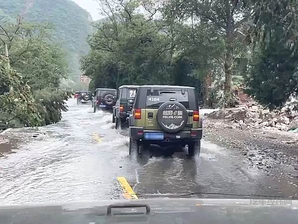 和衷共济抗洪灾 北京汽车全力以赴显担当