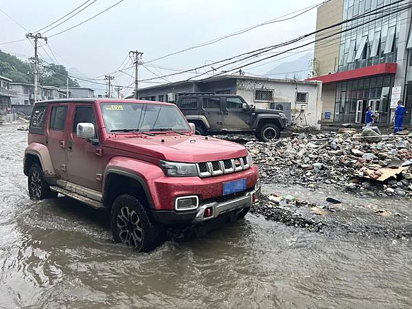 和衷共济抗洪灾 北京汽车全力以赴显担当