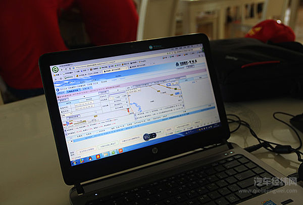 中国重汽实况挑战赛南下阜阳  “皖K”运输人迎“干线之星”