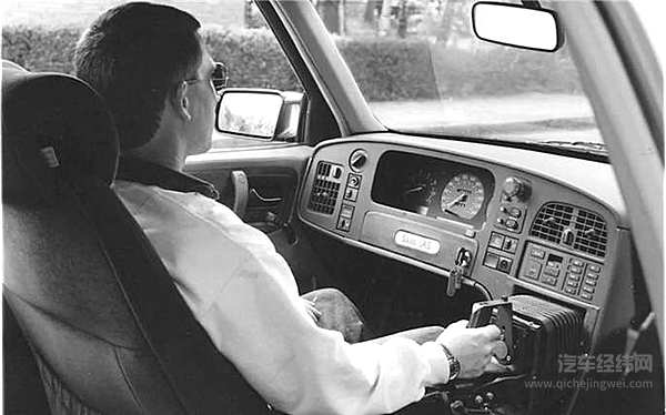 汽车行业的“一代枭雄”，就这么没落实在可惜！