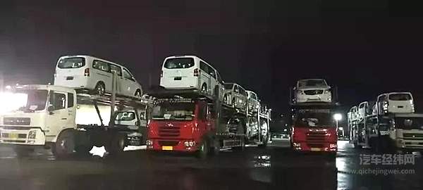 福建奔驰深夜发运负压救护车基型车