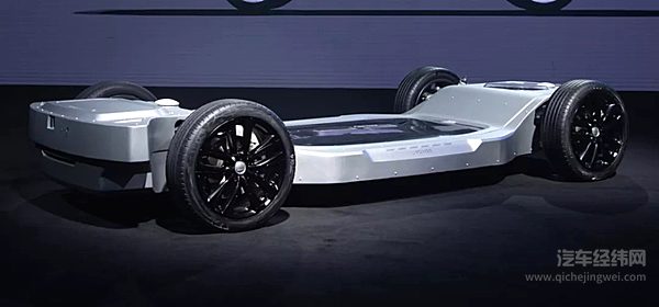 把MEB前后拍扁，你得到的也是个滑板……