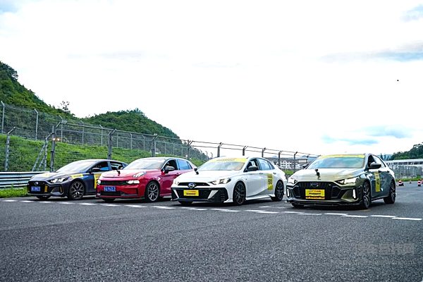 影豹问鼎贵阳赛道！真男人挑战赛第三站上演国产性能车巅峰对决