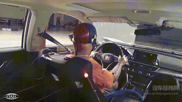 中保研到底有没有被充值？中国的汽车用户需要一个更理性的评判坐标系！