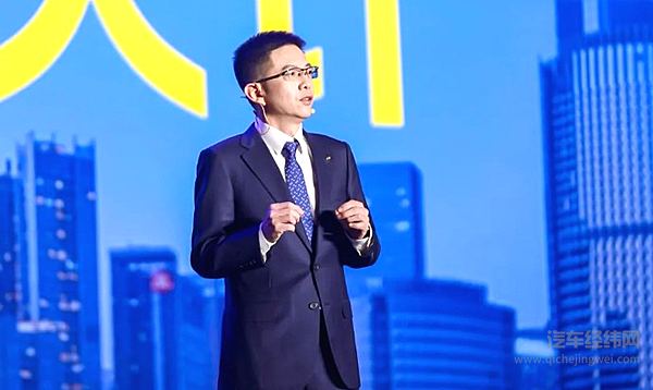 广汽乘用车常务副总经理兼  广汽传祺汽车销售有限公司总经理黄永强