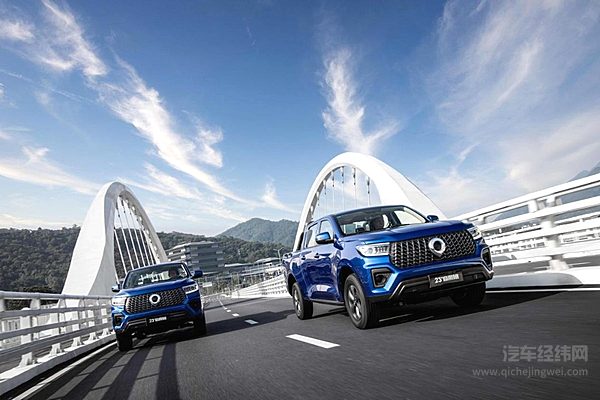 冠军皮卡焕新升级 全球智能豪华皮卡2023款商用炮9.98万元起上市