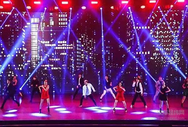 传祺GM8的上市发布会酷炫来袭，两眼瞬间吸睛十足