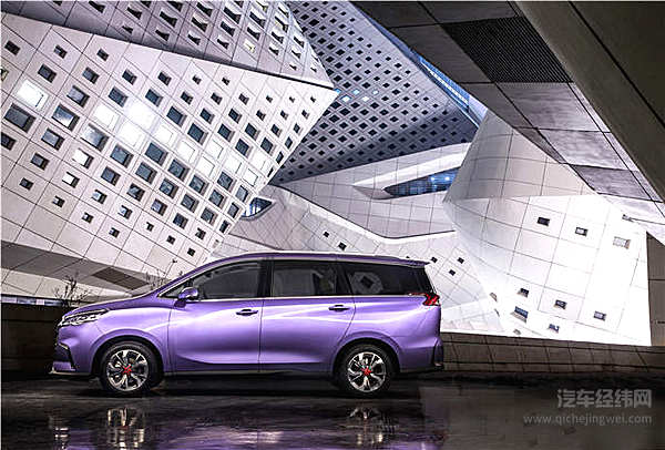 第一款自己选配定价的MPV 上汽大通G50满足全家期待治愈