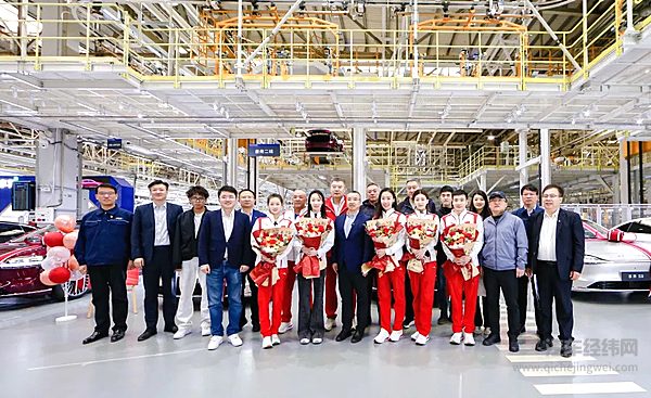 奥运冠军点赞享界工厂传递北汽集团公益之光