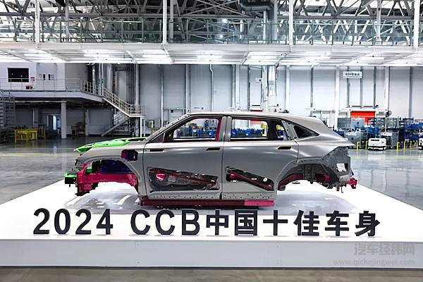 打造数智·零碳新能源超级工厂广汽本田全新纯电P7下线