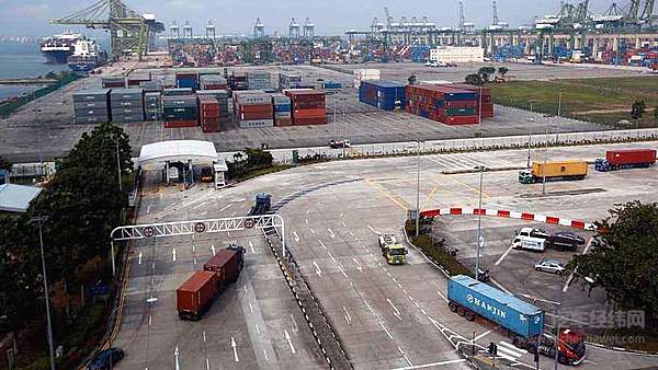 自动驾驶拿掉安全员 科幻大片现实上演还有多久？