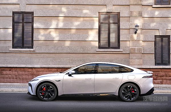 奕派eπ007推出增程版 能否挑战海豹07 DM-i？