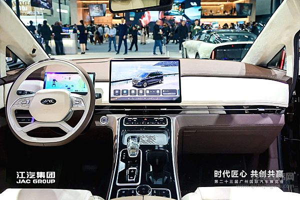 三电与智能化的对决 比亚迪夏与江淮瑞风RF8哪一款更值得入手？