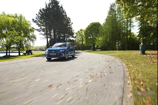 百公里油耗2L 探岳GTE传授节油秘籍！