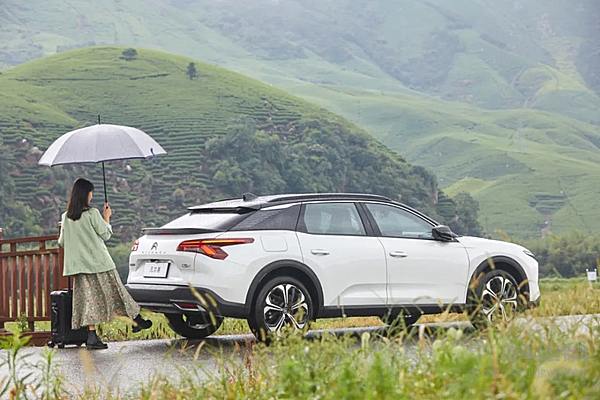 凡尔赛C5 X现已上市 你想知道的这里都有