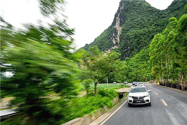 不恶搞！不侵权！中华V7就挂BMW发动机首试