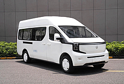 長安輕型商用車V919 110kw 雙排純電動 封閉廂式貨車 (SC6553AAABEV)53kwh