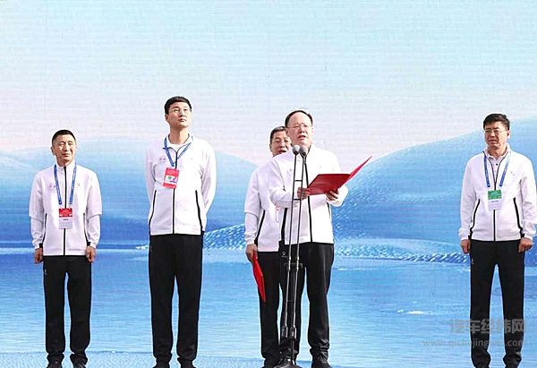 中国一汽总经理、党委副书记邱现东致辞 正式宣布新红旗HS5荣耀上市