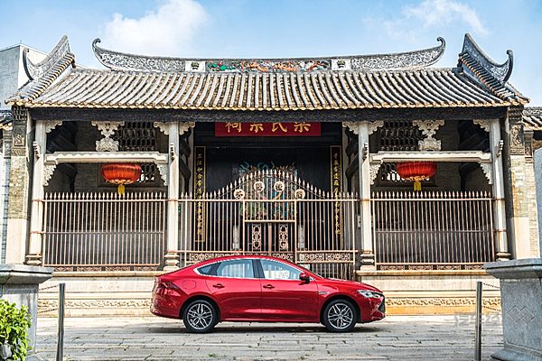 油电同价越来越普遍 燃油车该如何应对？