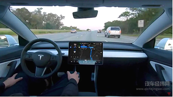 深圳正式上路 自动驾驶再次回归大众视野