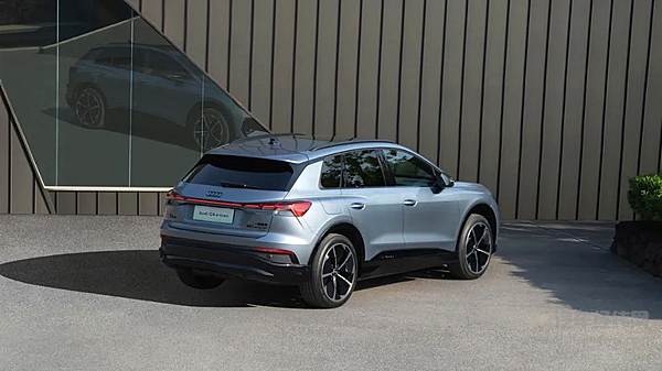 黑光标+黑光外观饰件 以其独特的色调和材质  为车身注入了活力与运动质感