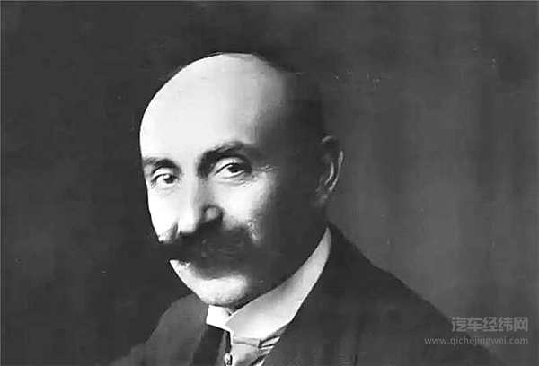 Stelvio诞生前的阿尔法·罗密欧，你猜是什么样子的？