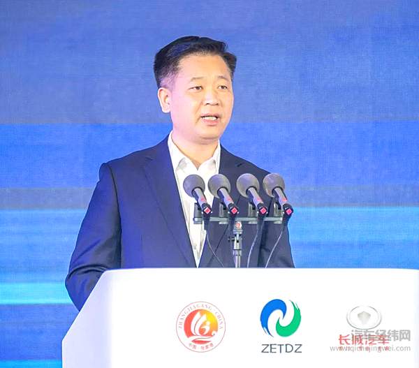 张家港市委书记潘国强致辞