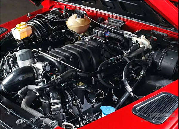 路虎Defender：越野老大爷的养成史