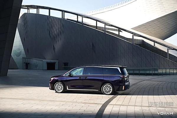 瞄准高端MPV市场 岚图首款MPV梦想家正式亮相