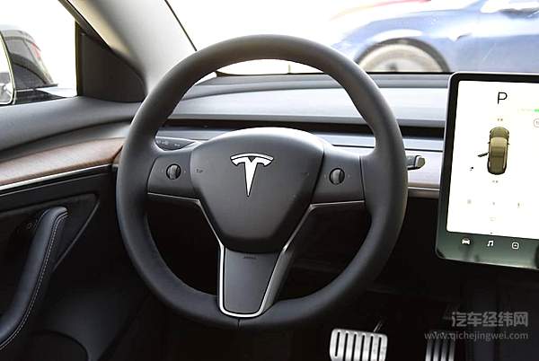 中美新能源车型之争 比亚迪汉比特斯拉Model 3强在哪里？