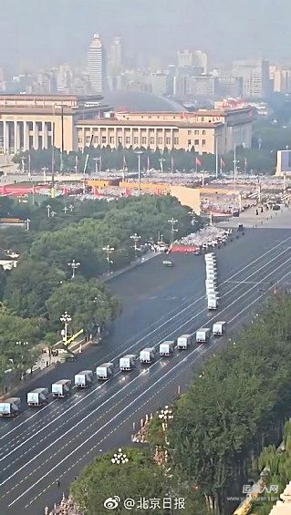 比亞迪純電動環(huán)衛(wèi)車清潔車隊率先亮相