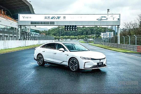 专注于低端市场 纳米能否帮助东风走出低谷？