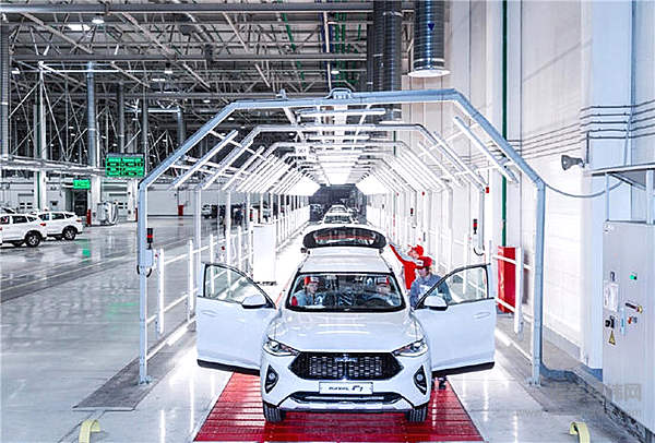 不比造车比火箭 长安、长城：雨女无瓜！