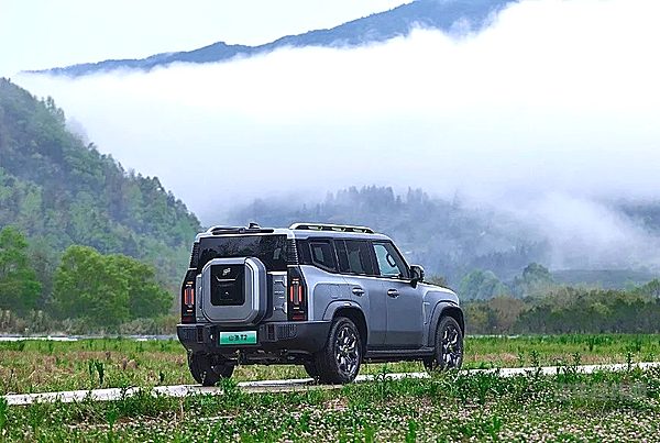 跨级挑战 山海T2四驱版对决坦克400有一战之力吗？