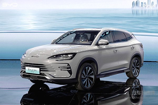 宋PLUS DM-i冠军版上市 与哈弗枭龙MAX相比谁的实力更强？