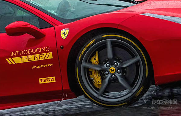 下雨天别开超跑是真有其事，还是这届驾驶员技术不行？