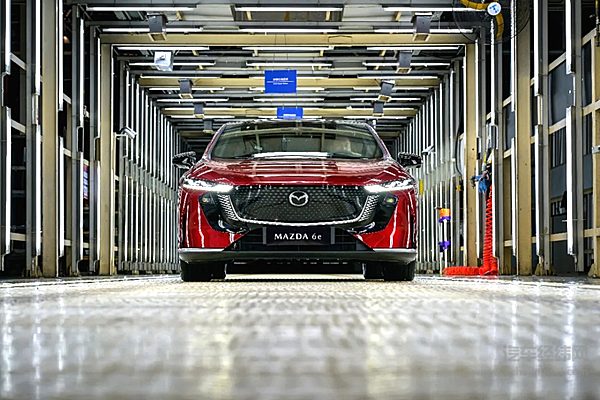 MAZDA6e亮相2025泰国国际车展 长安马自达新能源全球化布局持续加速