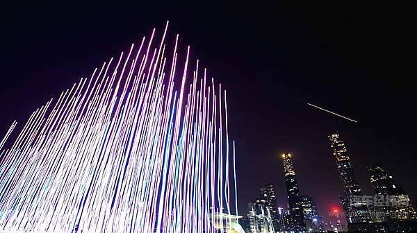 大众汽车品牌庆祝全新标识中国首发 盛大无人机表演闪耀广州塔